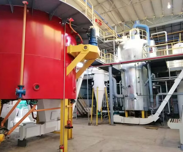 Oil solvent extraction