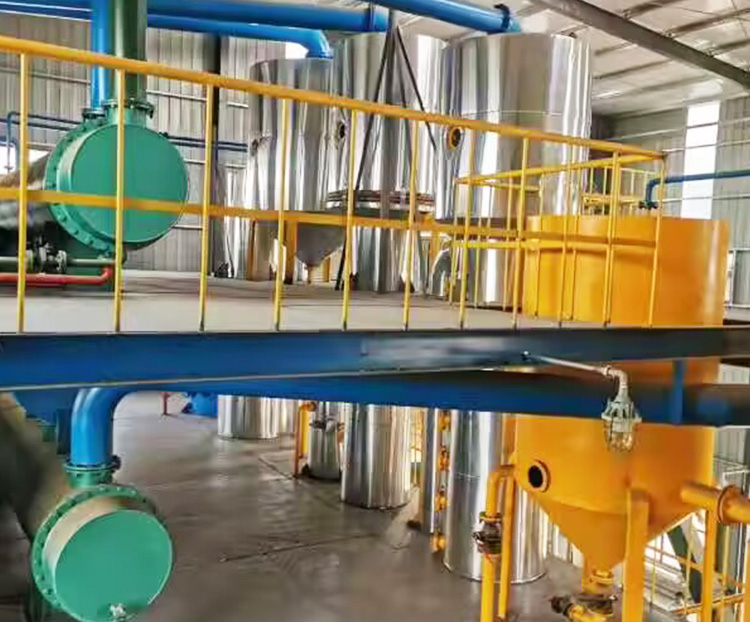 Oil solvent extraction